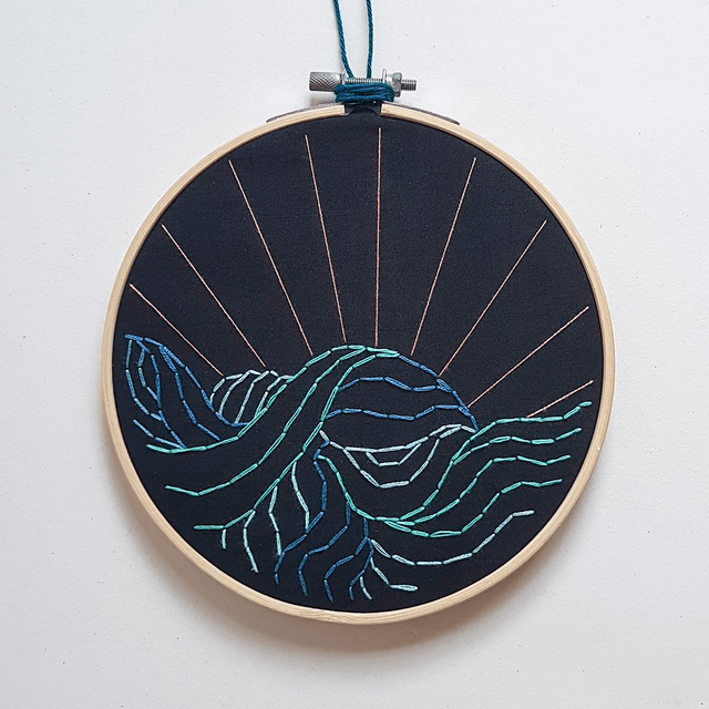 Embroidered Waves 16cm - ORIGINAL