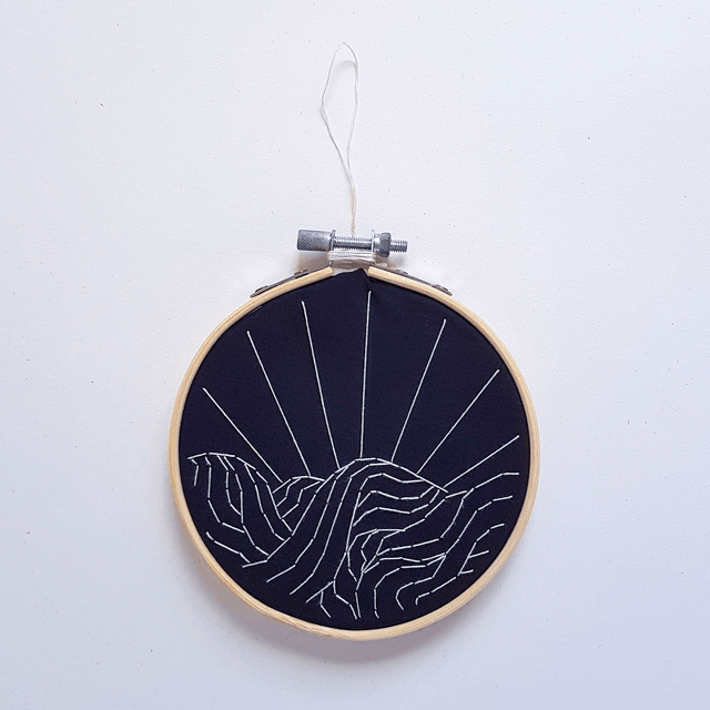Embroidered B/W Sea Waves 11cm - ORIGINAL